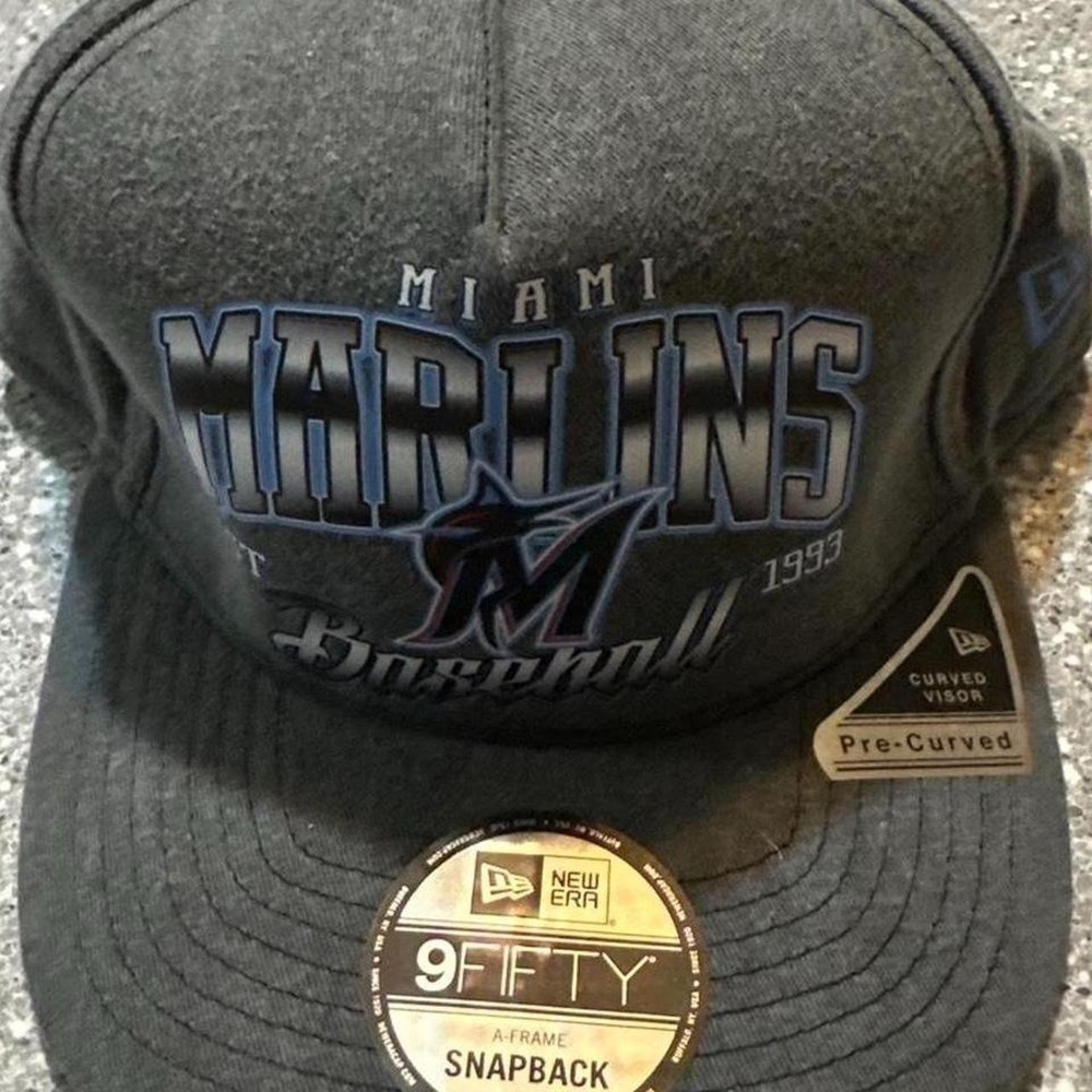 New Era 9FIFTY A-Frame Miami Marlins Snapback Hat Grey Curved Visor MLB Cap